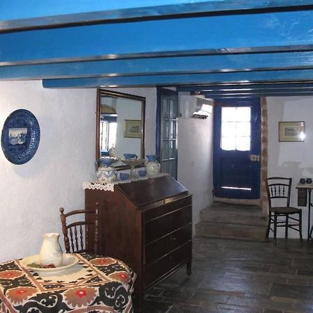 Blue Door Apartman Monemvasziá Kültér fotó
